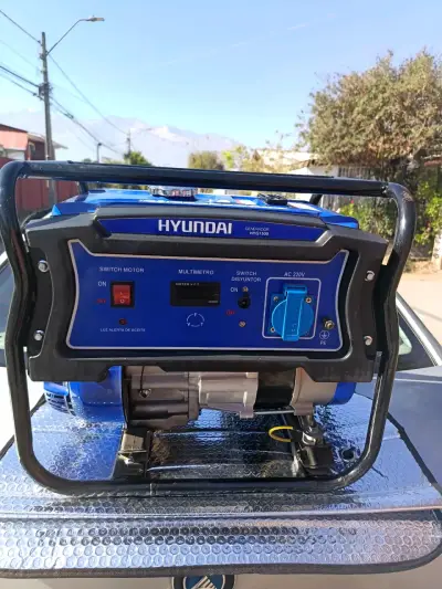 Generador Hyundai 220V azul - miniatura 1