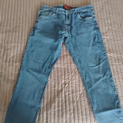 Jeans azules para hombre - miniatura 1