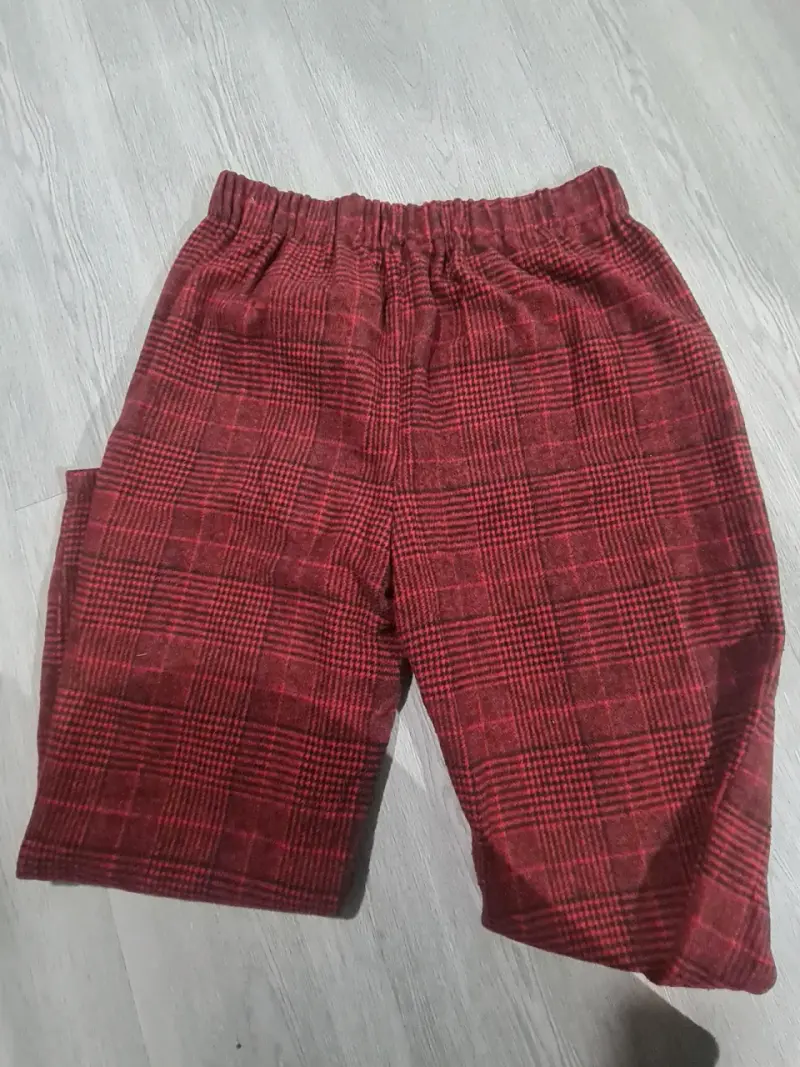 Pantalón de tela escocesa roja - 3