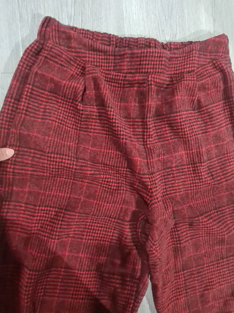 Pantalón de tela escocesa roja - 5
