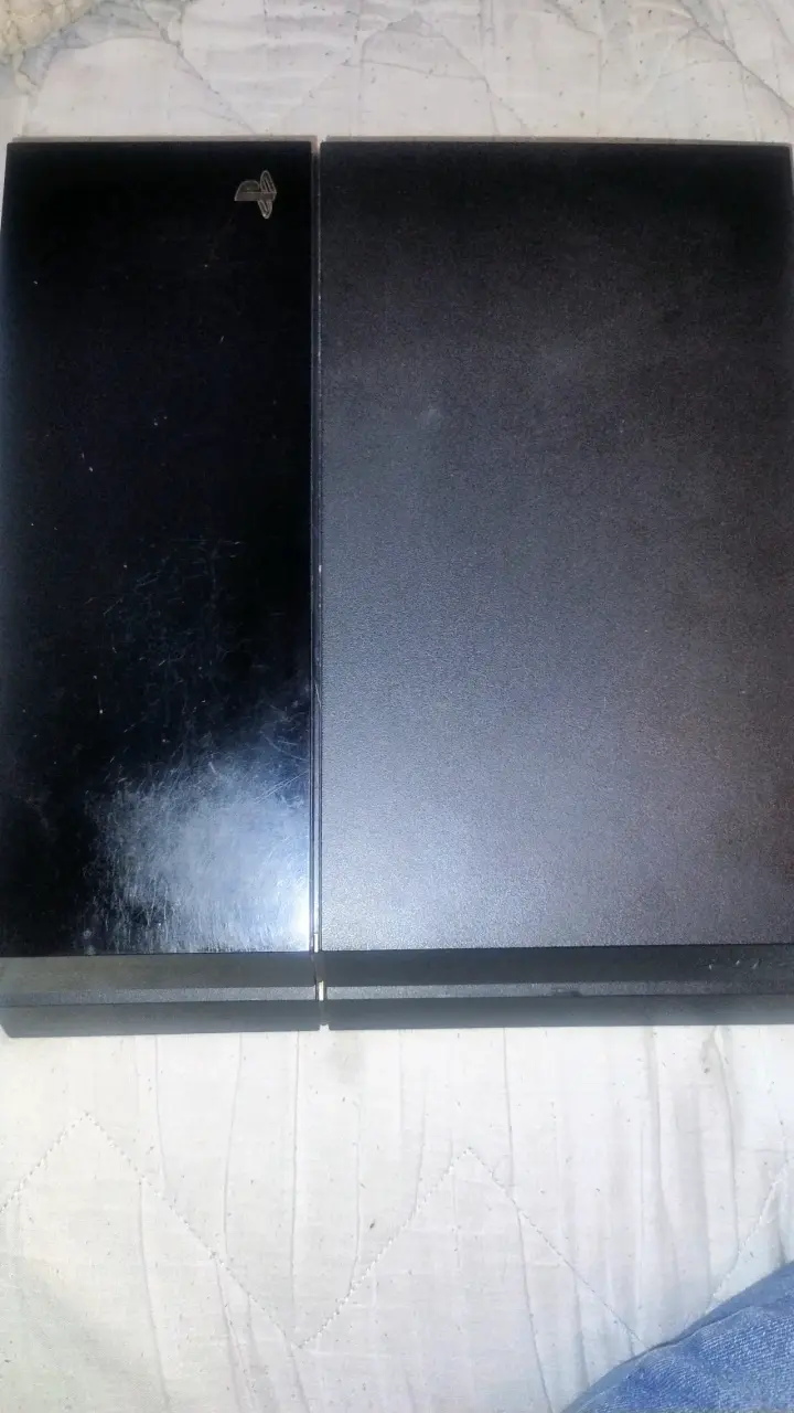 Consola PlayStation 4 con control - 4
