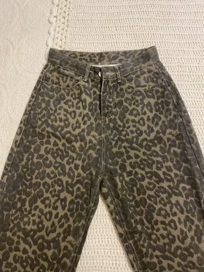 Jeans estampado animal print - miniatura 1