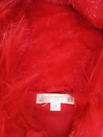 Chaqueta acolchada roja con capucha - miniatura 2