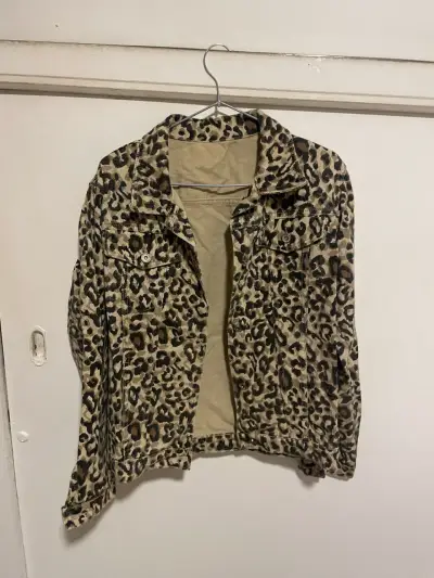 Chaqueta animal print - miniatura 2