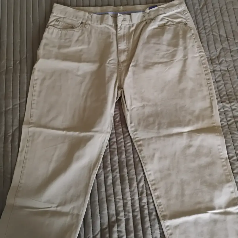 Pantalones beige casuales - 1