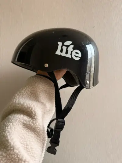 Casco de bicicleta negro Life - miniatura 1