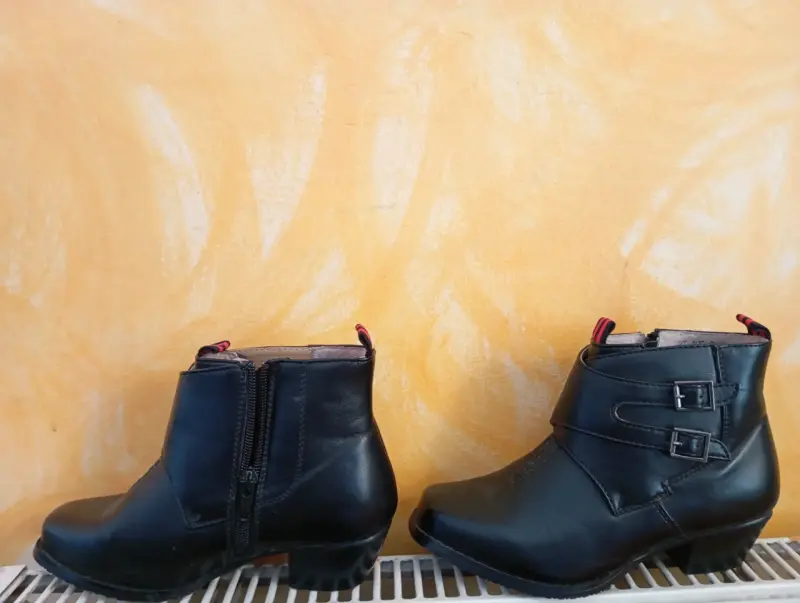 Botines de huaso negros de cuero - 1