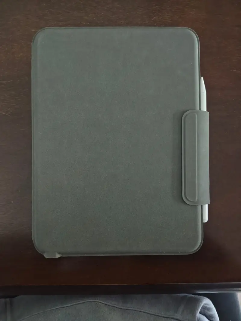 iPad plateado en caja - 4