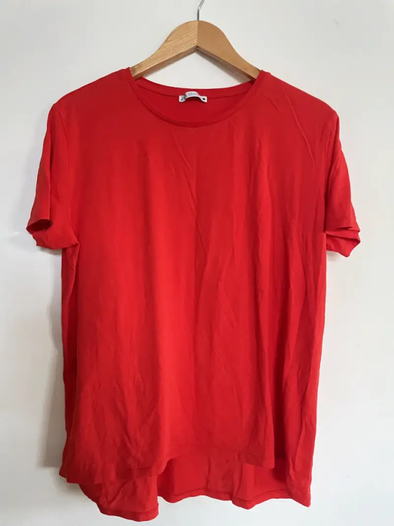 Polera roja básica Zara XL - 1