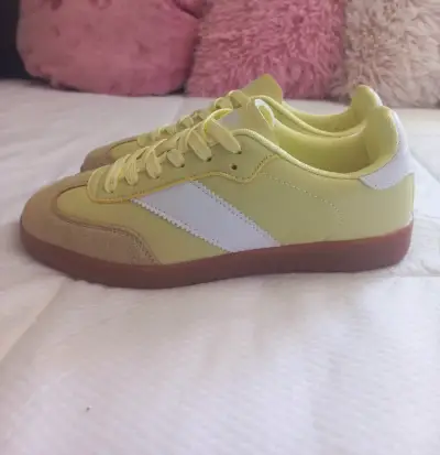 Zapatillas deportivas amarillas talla 39 - miniatura 2