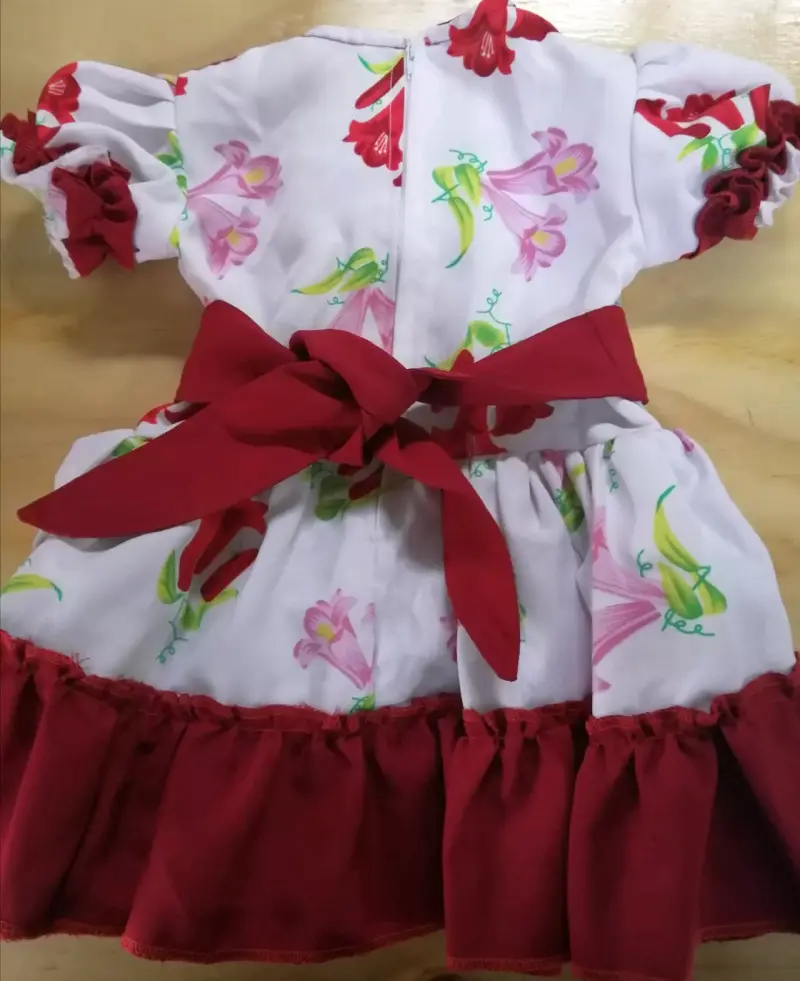 Vestido infantil floral blanco y rojo - 2