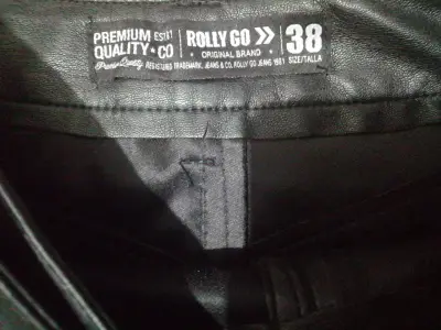 Shorts de cuero negro talla 38 - miniatura 4