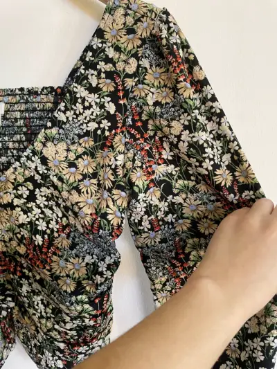 Blusa floreada manga larga S - miniatura 4