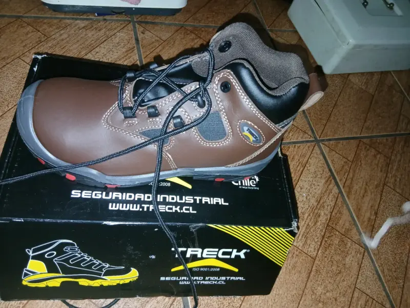 Botas de seguridad Treck café - 1