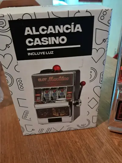 Máquina tragamonedas funcionando - miniatura 2