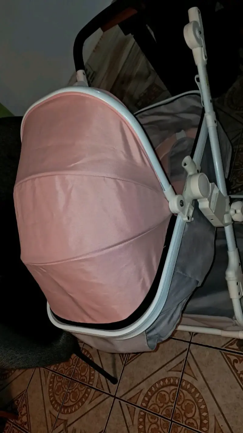 Coche de bebé rosa con silla - 3