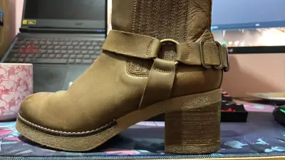 Botines café de cuero con tacos - miniatura 1