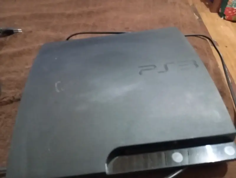 Consola PS3 usada negra - 1