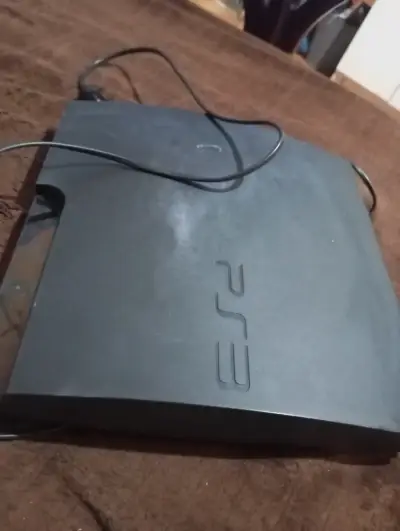 Consola PS3 usada negra - miniatura 3