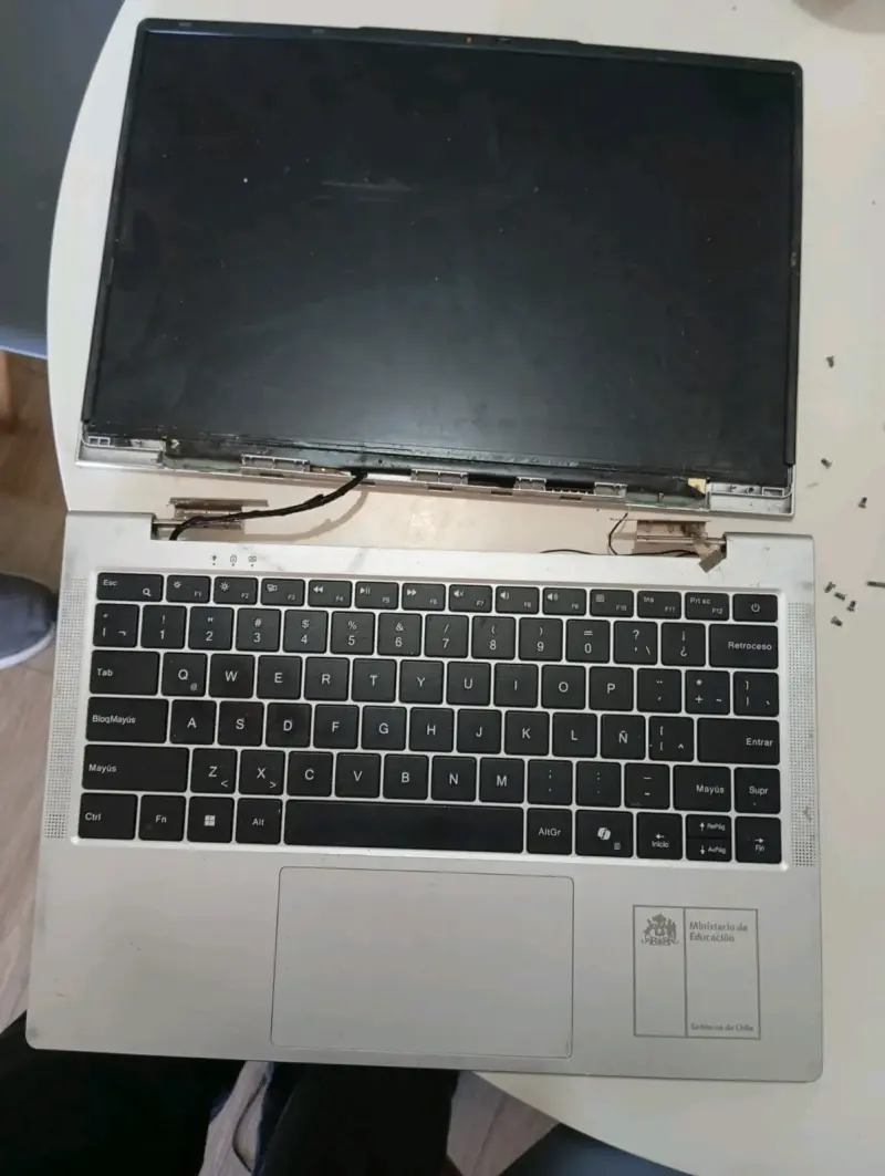 Acer aspire Lite 14 todo bueno menos pantalla - 1