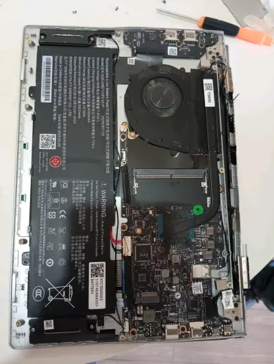 Acer aspire Lite 14 todo bueno menos pantalla - miniatura 2