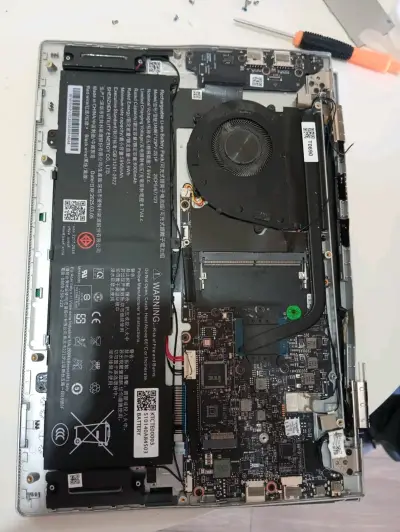 Acer aspire Lite 14 todo bueno menos pantalla - miniatura 4