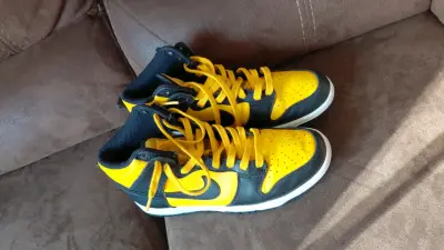 Zapatillas deportivas amarillo y negro - miniatura 3