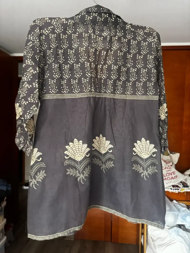 Blusa boho negra con bordados Rapsodia - 2