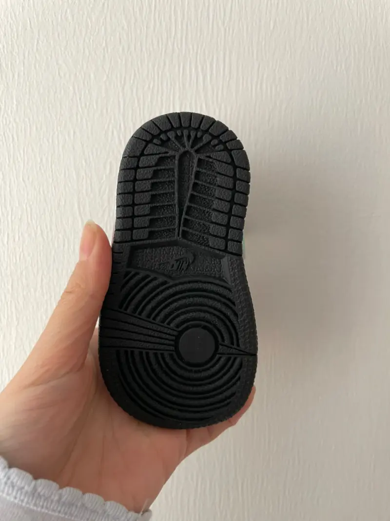 Zapatilla Jordan de bebé - 3