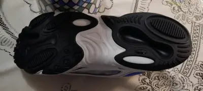 Zapatillas adidas Oznova nuevas talla 45 sin caja - miniatura 4