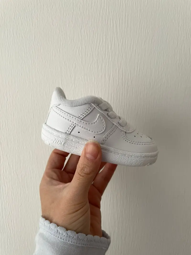 Zapatillas Nike Force 1 Crib gateadoras - 1