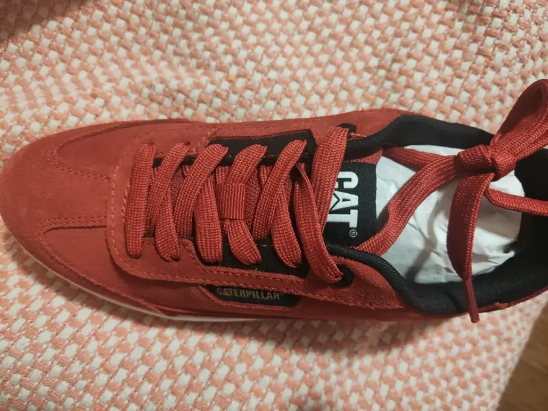 Zapatillas Caterpillar rojas nuevas - 3