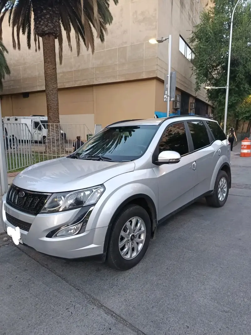 SUV Mahindra XUV500 2019 - 5