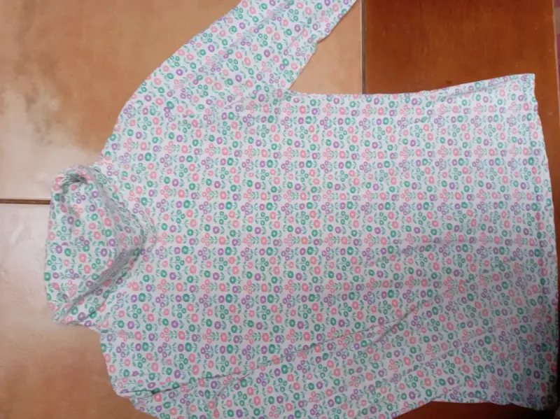 Polera cuello alto floral - 2