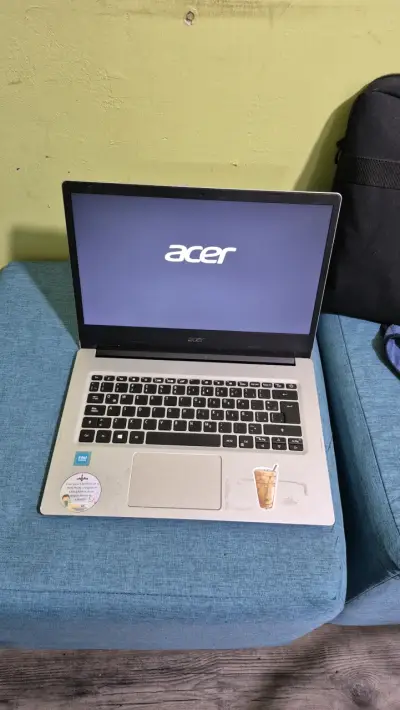 Laptop Acer funcional - miniatura 4