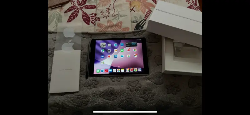 iPad en excelente estado con caja - 1