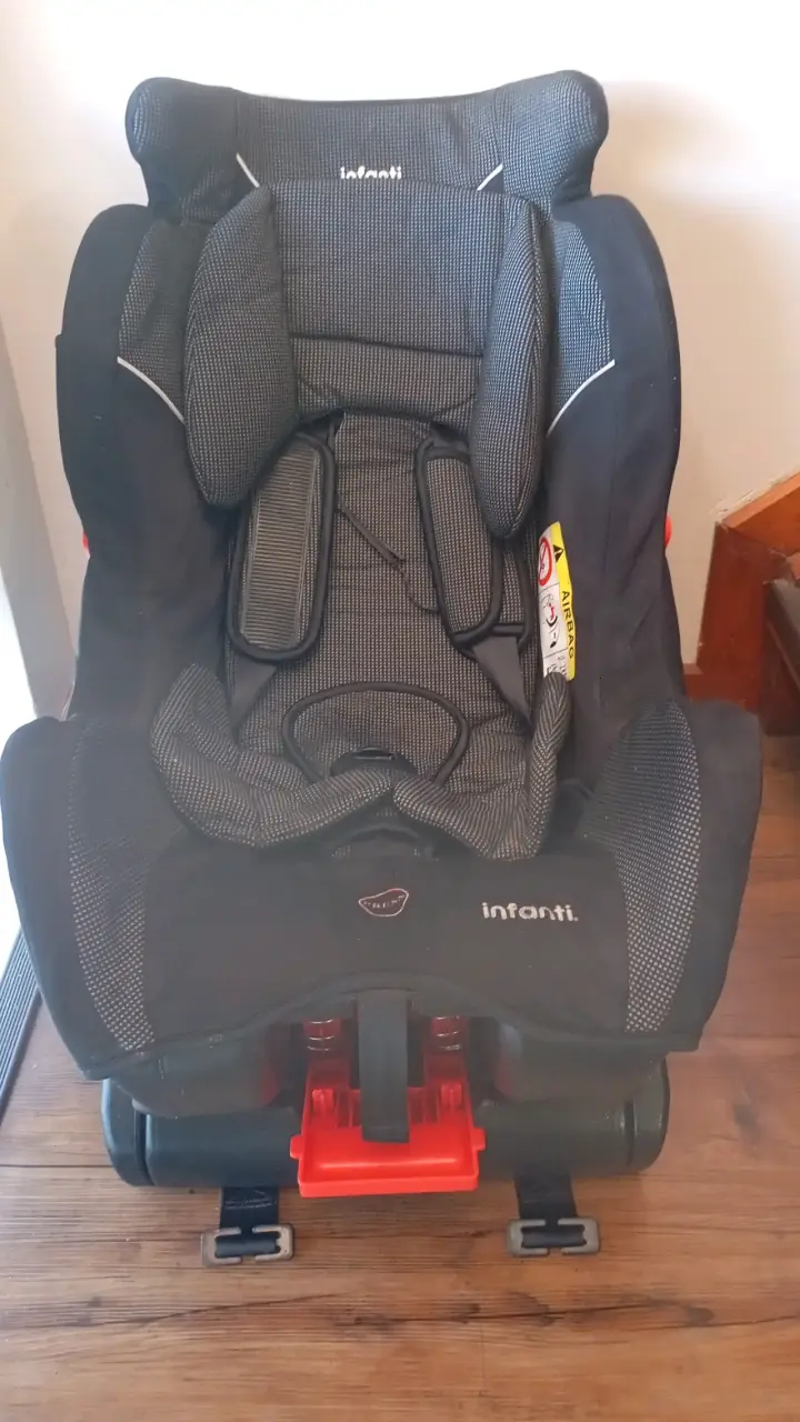 Silla de auto Infanti negra - 2