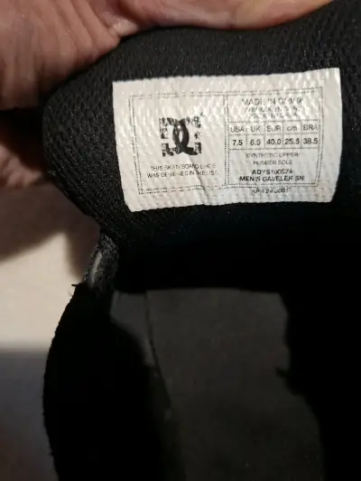 Zapatillas DC en buen estado talla 40 - miniatura 3