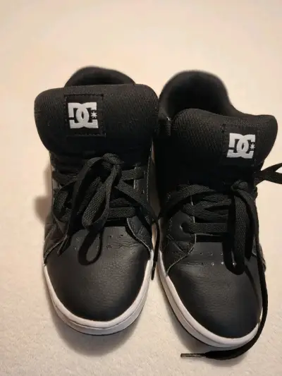 Zapatillas DC en buen estado talla 40 - miniatura 5