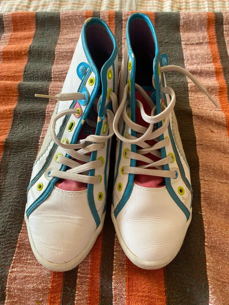 Zapatillas blancas con detalles coloridos Puma - 1
