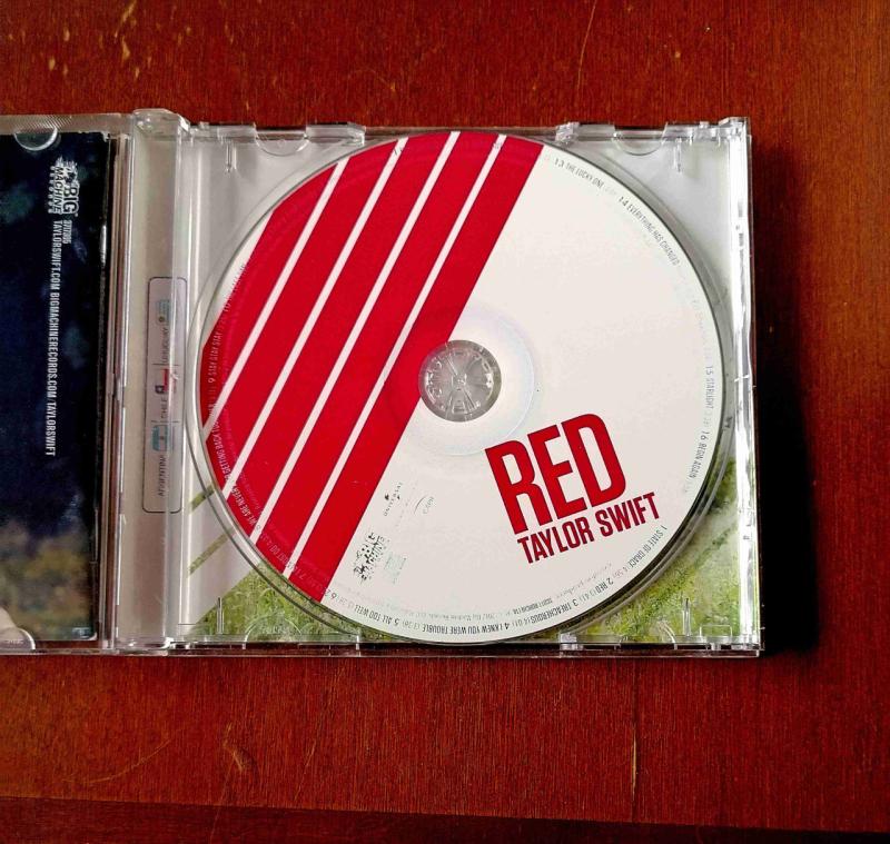 Taylor Swift - Red CD - 3