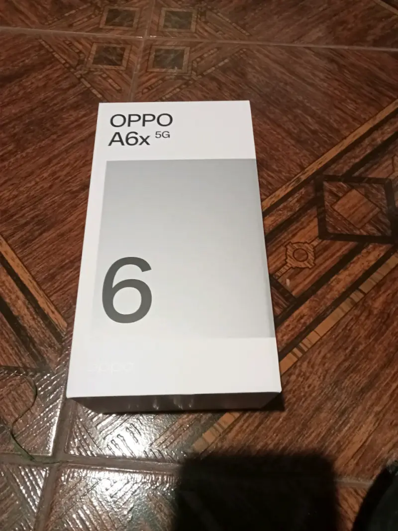 Teléfono celular OPPO A6x 256GB - 4