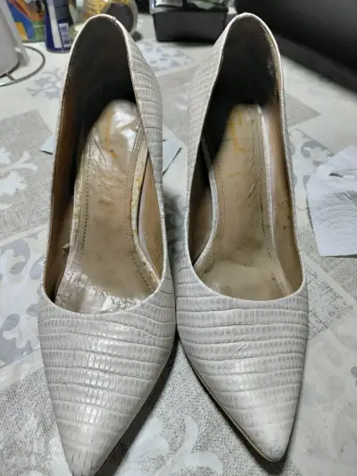 Zapatos de tacón blanco texturizados - miniatura 4