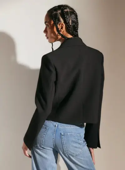 Blazer Alaniz cropped negro de mujer - miniatura 3