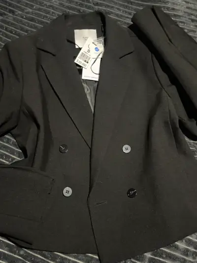 Blazer Alaniz cropped negro de mujer - miniatura 5