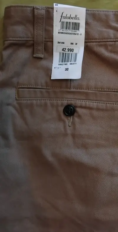 Shorts Dockers beige nuevos con etiqueta - miniatura 3