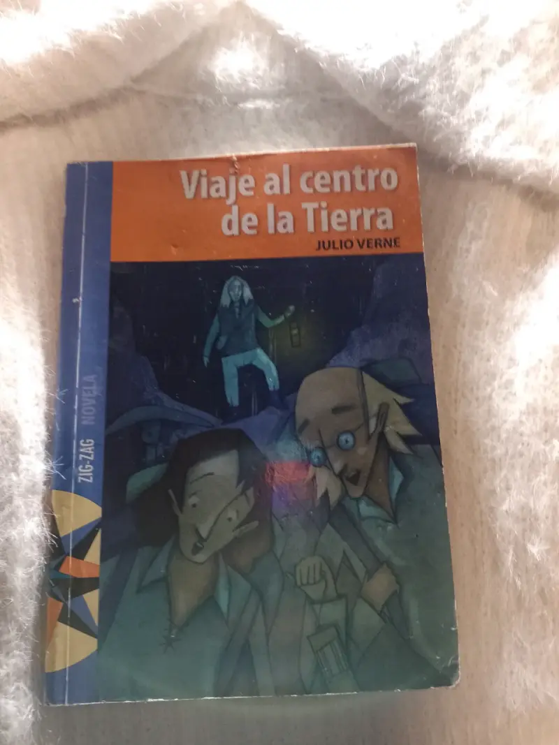 Libro Viaje al Centro de la Tierra - 1