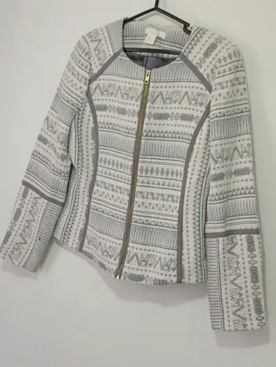 Chaqueta estampada blanco y gris - miniatura 1