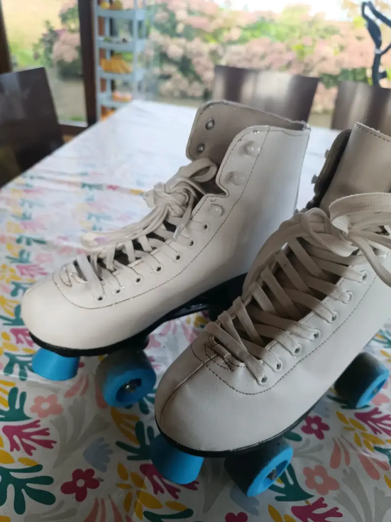 Patines de 4 ruedas blancos - 2