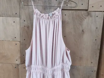 Vestido rosa claro sin mangas - miniatura 4